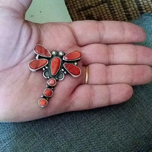 Native American Navajo Spiny Oyster Shell Pin - Picture 6 of 6